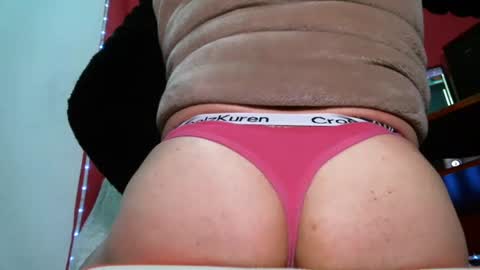 PAULA VALENTINA online show from 23, 2, 2025