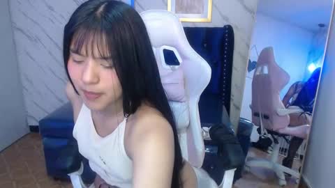 Snapshot of paulette_v chatting on 15, 2, 2025 Live 800am 200pm COLOMBIAN HOUR online show from 15, 2, 2025