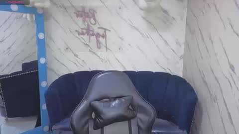 Snapshot of paulette_v chatting on 20, 9, 2025 Live 800am 200pm COLOMBIAN HOUR online show from 20, 9, 2025