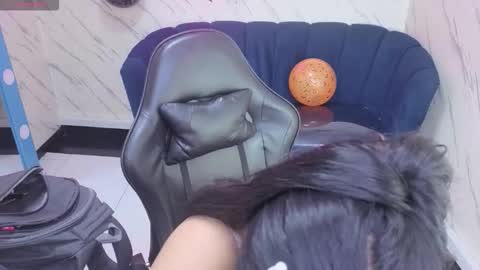 Snapshot of paulette_v chatting on 30, 10, 2025 Live 800am 200pm COLOMBIAN HOUR online show from 30, 10, 2025