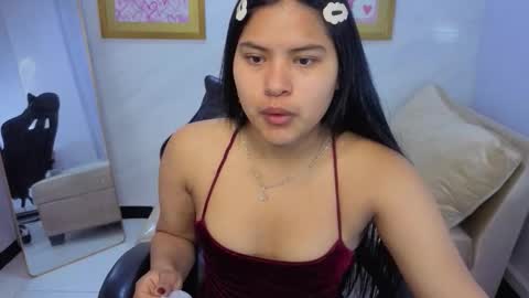 Snapshot of paulette_v chatting on 13, 1, 2026 Live 800am 200pm COLOMBIAN HOUR online show from 13, 1, 2026