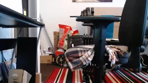 paulie120464 online show from 3, 3, 2025