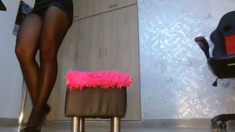 Snapshot of paulina_rubio_ chatting on 21, 2, 2025 Paulina Rubio online show from 21, 2, 2025