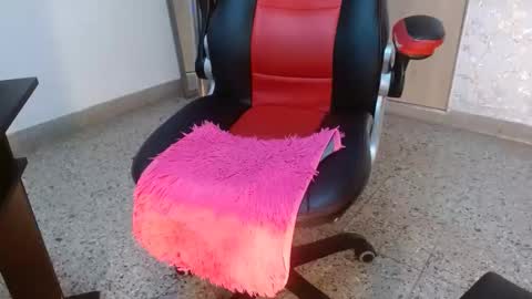 Snapshot of paulina_rubio_ chatting on 21, 2, 2025 Paulina Rubio online show from 21, 2, 2025