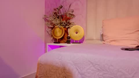Snapshot of paulina_sodi chatting on 19, 9, 2025 Paulina  online show from 19, 9, 2025
