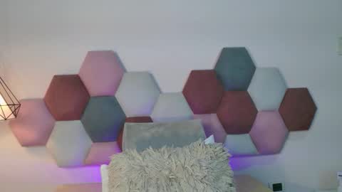 Paulina Saint online show from 10, 3, 2026