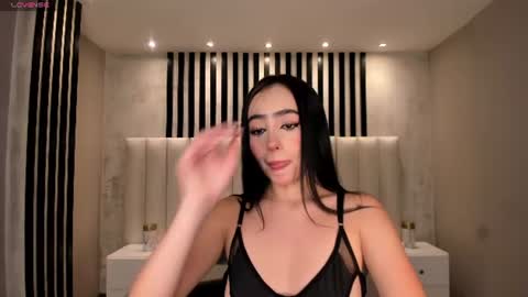 Snapshot of paulinesanz chatting on 19, 6, 2026 Pauline Sanz online show from 19, 6, 2026