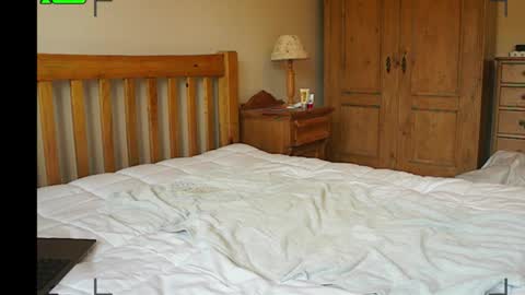 paullie2011 online show from 3, 11, 2025