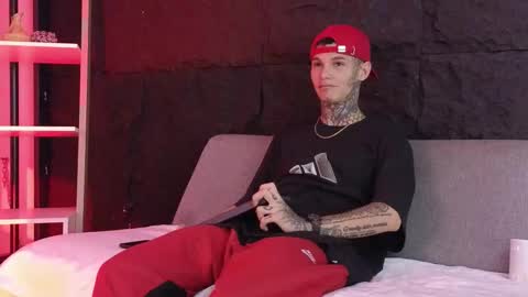 Snapshot of paulo527 chatting on 3, 2, 2026 Paulo online show from 3, 2, 2026