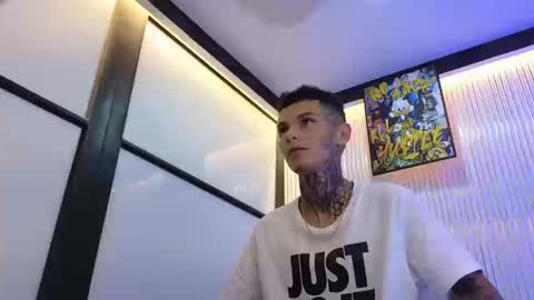 Snapshot of paulo527 chatting on 16, 3, 2026 Paulo online show from 16, 3, 2026