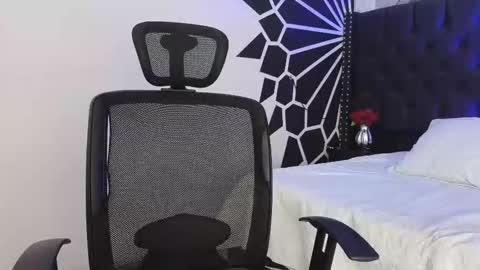 Snapshot of paulo527 chatting on 17, 3, 2026 Paulo online show from 17, 3, 2026