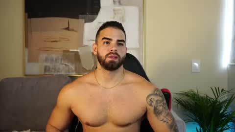 Snapshot of paulphoenix_ chatting on 2, 6, 2026 Paul Phoenix online show from 2, 6, 2026