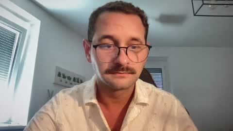 Snapshot of paulsimpsn chatting on 18, 7, 2026 love bush online show from 18, 7, 2026