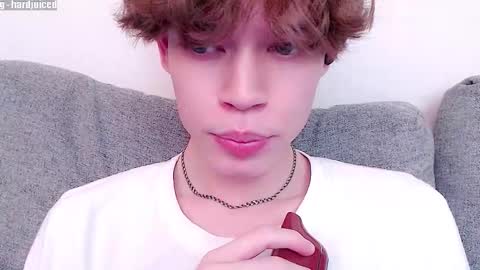 Snapshot of pawclaw chatting on 13, 12, 2025 pawclaw online show from 13, 12, 2025