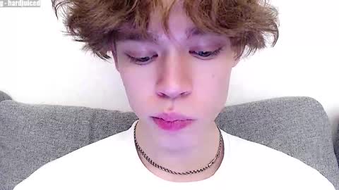 Snapshot of pawclaw chatting on 23, 2, 2026 pawclaw online show from 23, 2, 2026