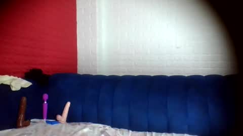 peach_melbah online show from 28, 6, 2026