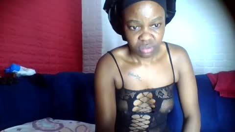 peach_melbah online show from 19, 7, 2026