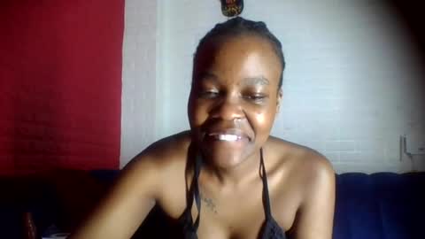 peach_melbah online show from 19, 7, 2026