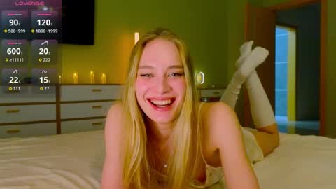 Lexy Peach online show from 4, 4, 2026