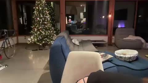 Snapshot of peacheekitty chatting on 13, 12, 2024 Effyyyyy online show from 13, 12, 2024