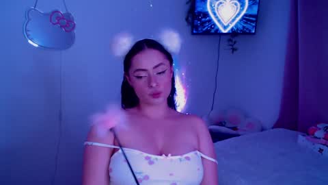 peacherry_ online show from 12, 12, 2024