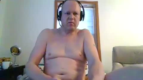 PEach online show from 11, 3, 2025