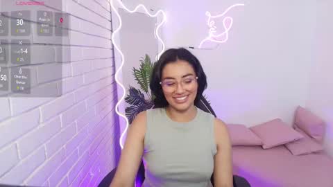 peachy_tay online show from 5, 12, 2025