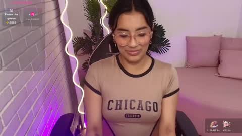 peachy_tay online show from 18, 12, 2025
