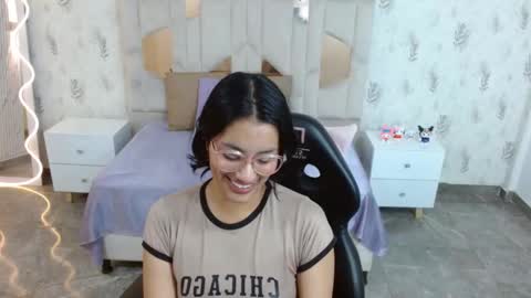 peachy_tay online show from 14, 1, 2026