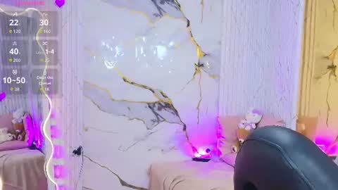 peachy_tay online show from 29, 7, 2026
