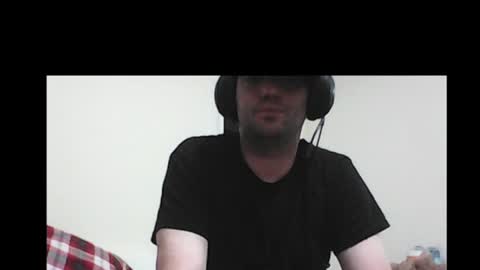 Snapshot of peachz_n_cream chatting on 4, 1, 2025 peachz_n_cream online show from 4, 1, 2025