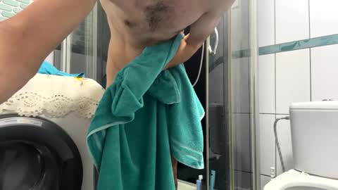 peanutmikk online show from 8, 10, 2025