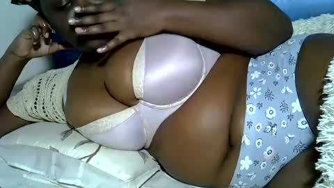 Snapshot of pearl_33 chatting on 25, 7, 2026 Keci online show from 25, 7, 2026