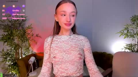 Snapshot of pearl_bloom chatting on 21, 5, 2026 Sex Leah online show from 21, 5, 2026