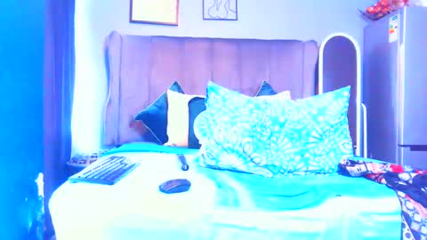 Snapshot of pearlblu38 chatting on 2, 6, 2026 Pearl online show from 2, 6, 2026