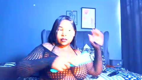 Snapshot of pearlblu38 chatting on 23, 7, 2026 Pearl online show from 23, 7, 2026