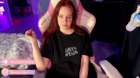 Snapshot of pearlprincess_ chatting on 21, 12, 2024 Adelina online show from 21, 12, 2024