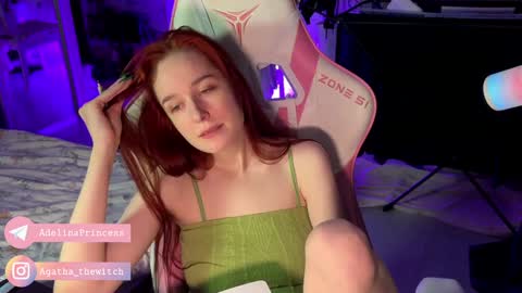 Snapshot of pearlprincess_ chatting on 10, 1, 2025 Adelina online show from 10, 1, 2025