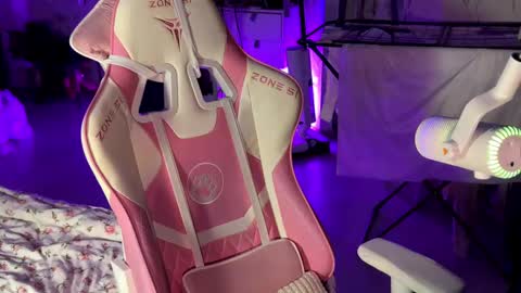 Snapshot of pearlprincess_ chatting on 10, 3, 2025 Adelina online show from 10, 3, 2025