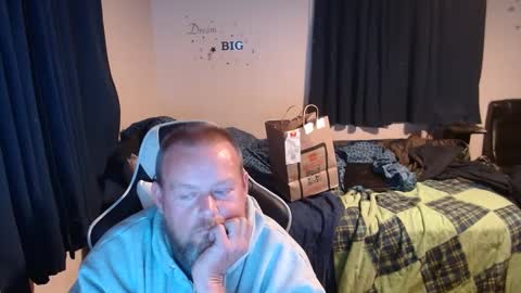 Snapshot of pecker40 chatting on 12, 1, 2025 pecker40 online show from 12, 1, 2025