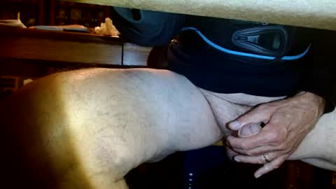 Snapshot of peecocktail chatting on 9, 11, 2025 peecocktail online show from 9, 11, 2025