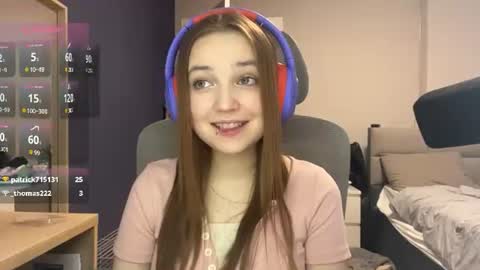 Snapshot of peepapa chatting on 1, 8, 2026 Luna Vale online show from 1, 8, 2026