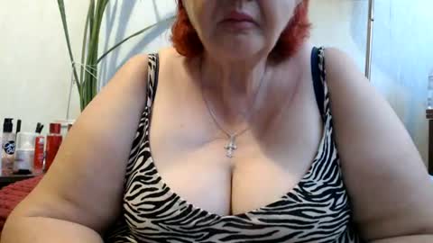 Snapshot of peggysoft chatting on 24, 6, 2026 PeggySoft online show from 24, 6, 2026