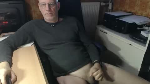 Pemue65 online show from 12, 11, 2025