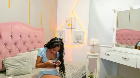 peneelopeecute online show from 25, 6, 2026