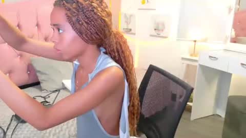 peneelopeecute online show from 22, 7, 2026