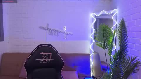 penelope online show from 9, 10, 2025