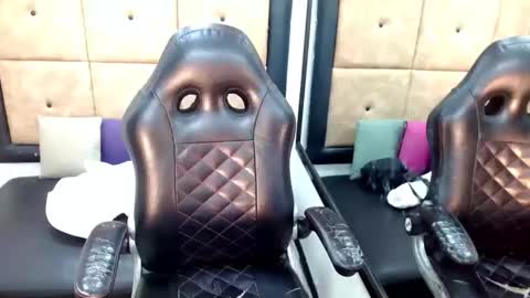 Penelopee Rouse online show from 13, 11, 2025