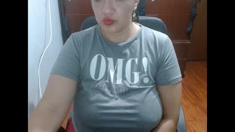 penelopefuckass online show from 3, 10, 2025