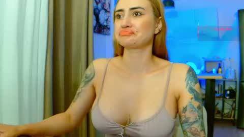 Snapshot of pennyy__ chatting on 24, 6, 2026 Hi Im Penelope better vibrations 1111 online show from 24, 6, 2026